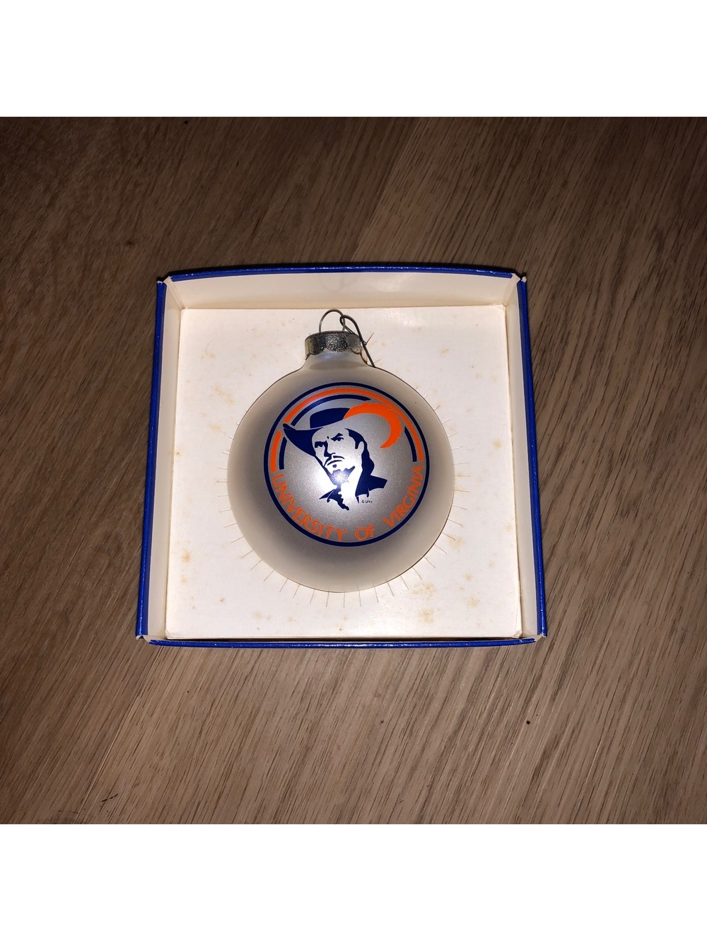VINTAGE UVA UNIVERSITY VIRGINIA CAVALIERS GLASS BALL CHRISTMAS ORNAMENT SILVER